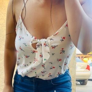 Emma Women White Floral Sleeveless Blouse Size Large